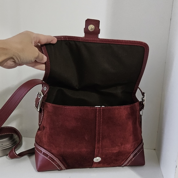 Like New!Coach Suede Burgundy Leather Crossbody bag - Picture 9 of 11